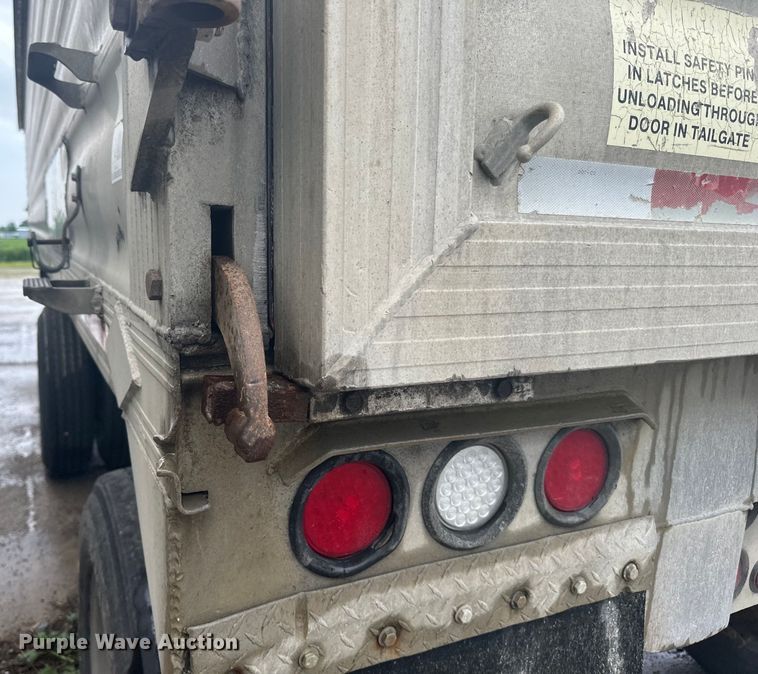 image for item DP8393 2006 Travis  T/102 end dump trailer