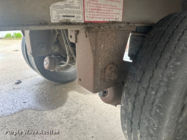 image for item DP8393 2006 Travis  T/102 end dump trailer