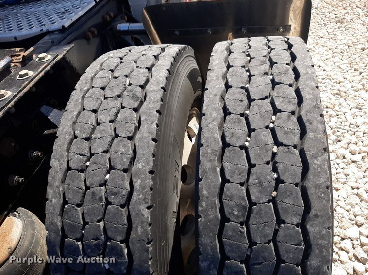 image for item DQ6991 2018 Kenworth W900 semi truck