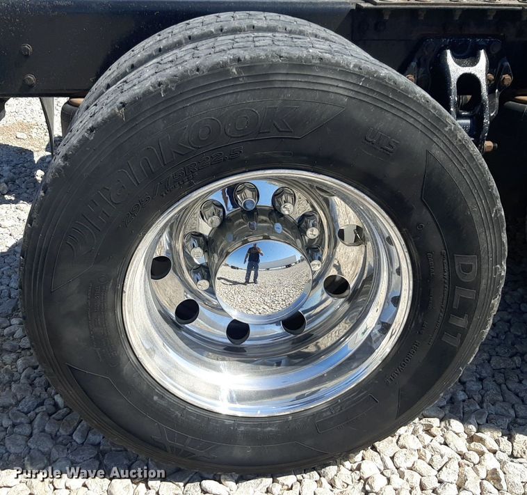 image for item DQ6991 2018 Kenworth W900 semi truck