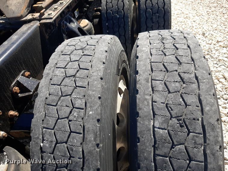 image for item DQ6991 2018 Kenworth W900 semi truck