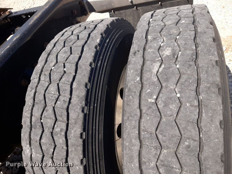 image for item DQ6991 2018 Kenworth W900 semi truck