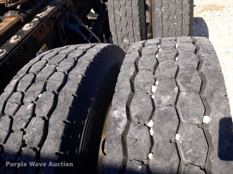 image for item DQ6991 2018 Kenworth W900 semi truck