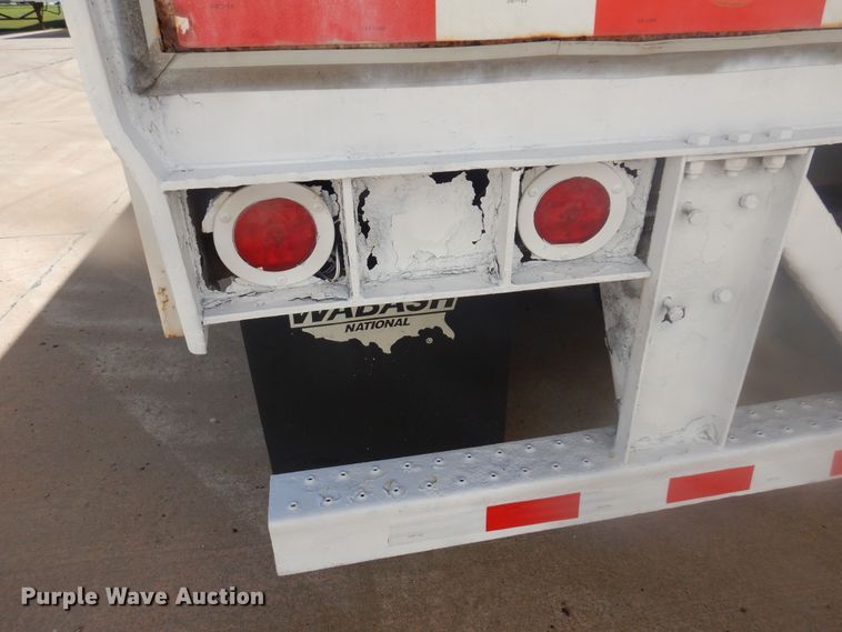 image for item DQ7069 2005 Wabash dry van trailer