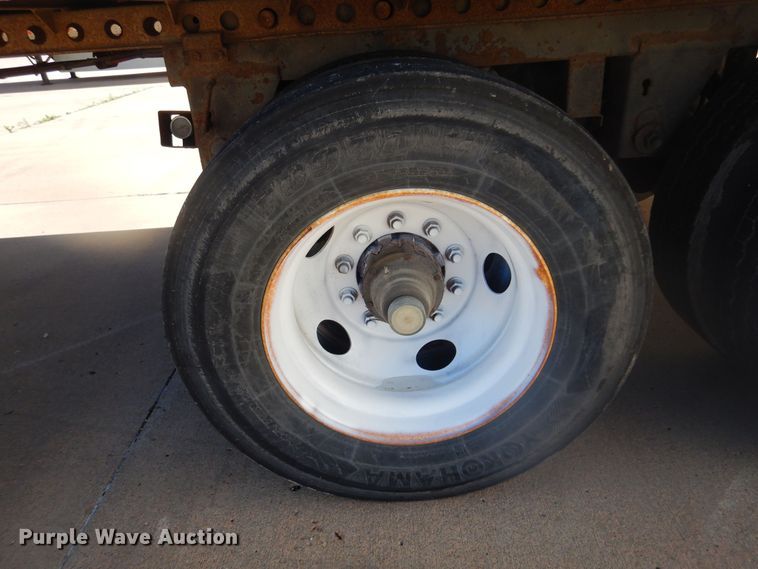 image for item DQ7069 2005 Wabash dry van trailer