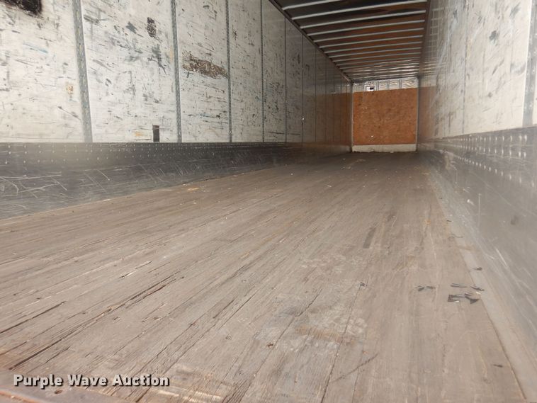 image for item DQ7071 2004 Wabash dry van trailer