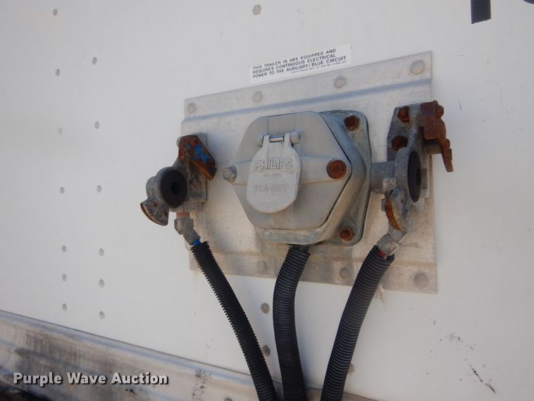 image for item DQ7077 2006 Utility dry van trailer
