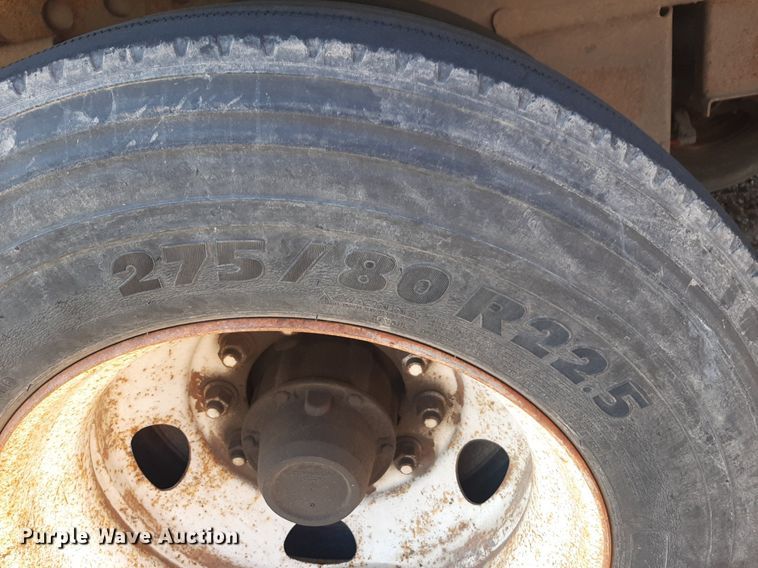 image for item DQ7078 2007 Wabash dry van trailer