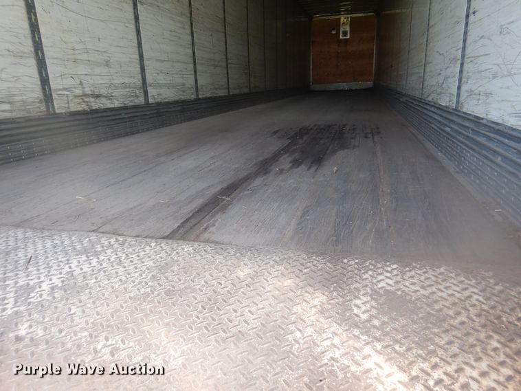image for item DQ7088 2005 Wabash dry van trailer
