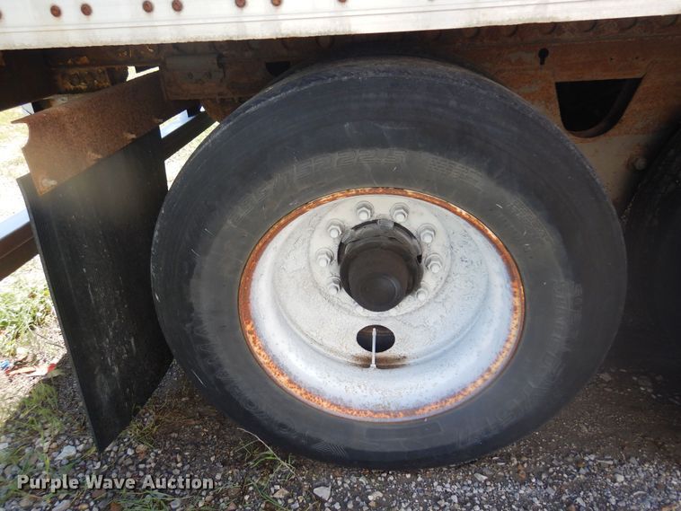 image for item DQ7088 2005 Wabash dry van trailer