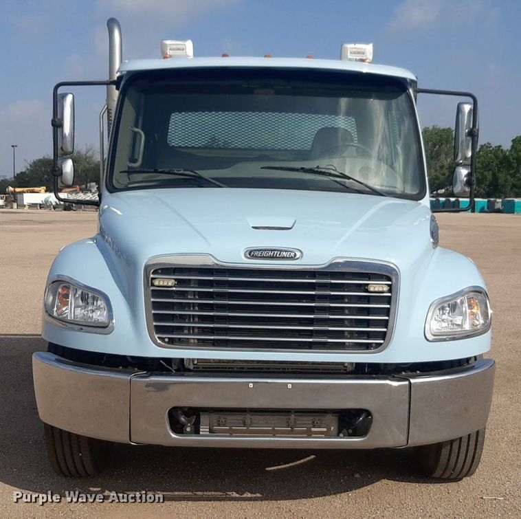 image for item DQ7112 2014 Freightliner  Business Class M2 flatbed truck