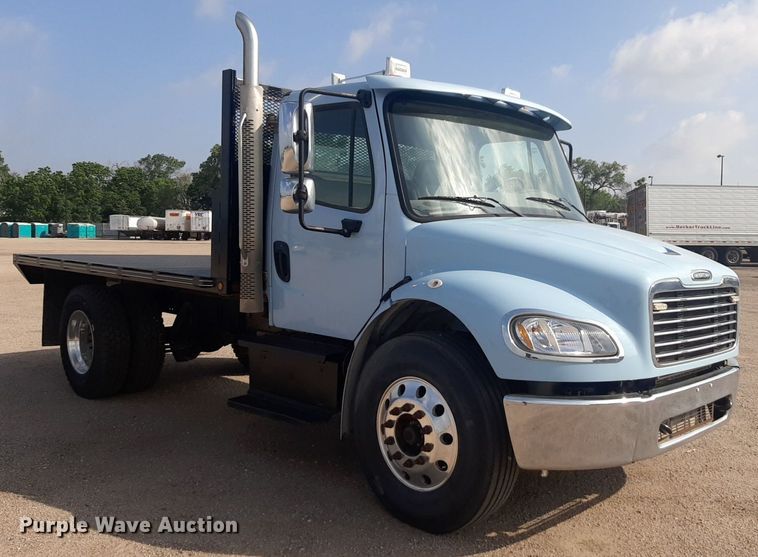 image for item DQ7112 2014 Freightliner  Business Class M2 flatbed truck
