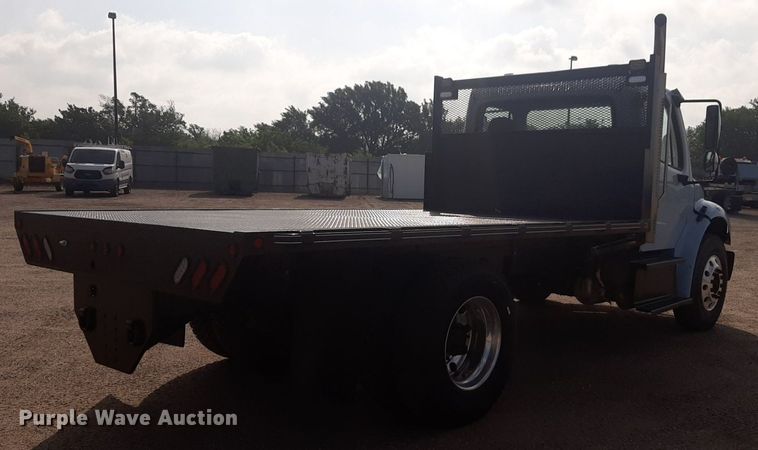 image for item DQ7112 2014 Freightliner  Business Class M2 flatbed truck
