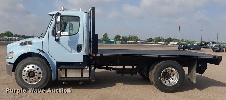image for item DQ7112 2014 Freightliner  Business Class M2 flatbed truck