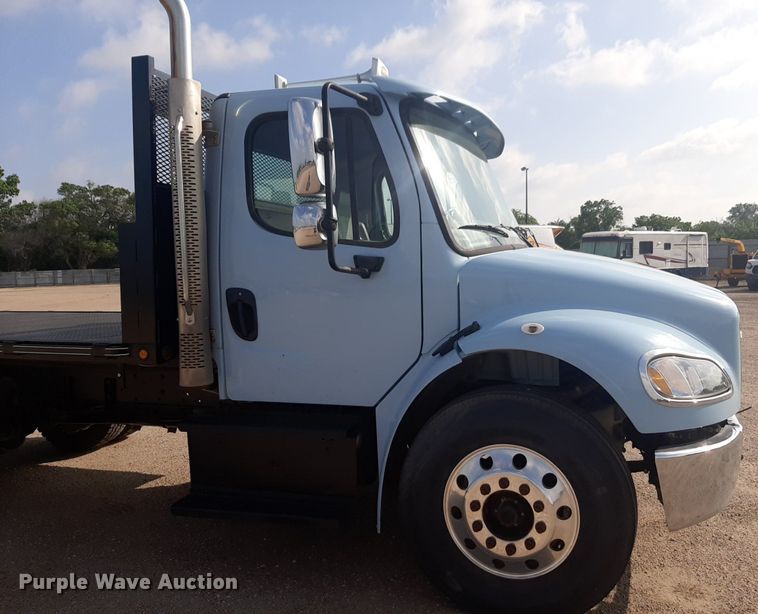 image for item DQ7112 2014 Freightliner  Business Class M2 flatbed truck