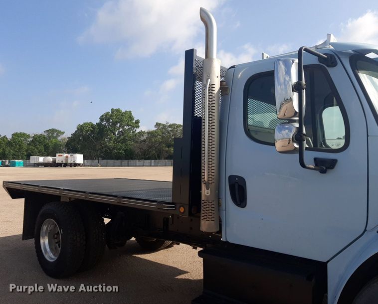 image for item DQ7112 2014 Freightliner  Business Class M2 flatbed truck
