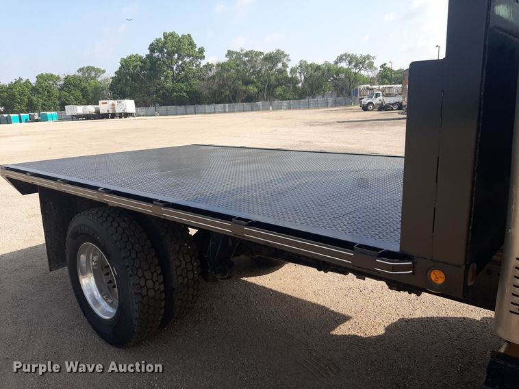 image for item DQ7112 2014 Freightliner  Business Class M2 flatbed truck