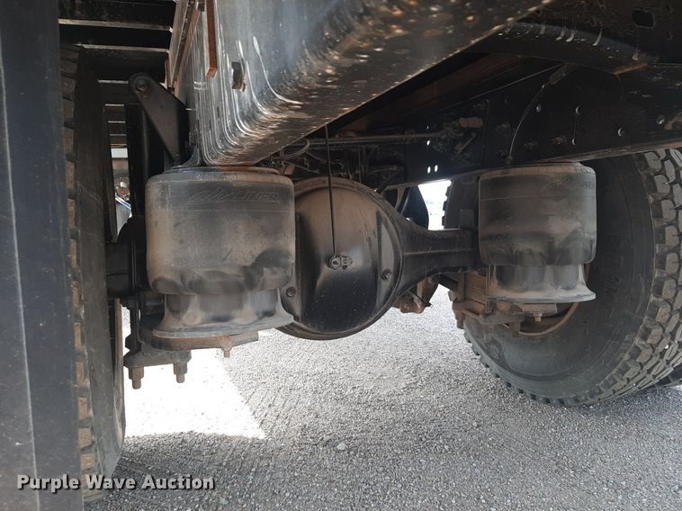 image for item DQ7112 2014 Freightliner  Business Class M2 flatbed truck