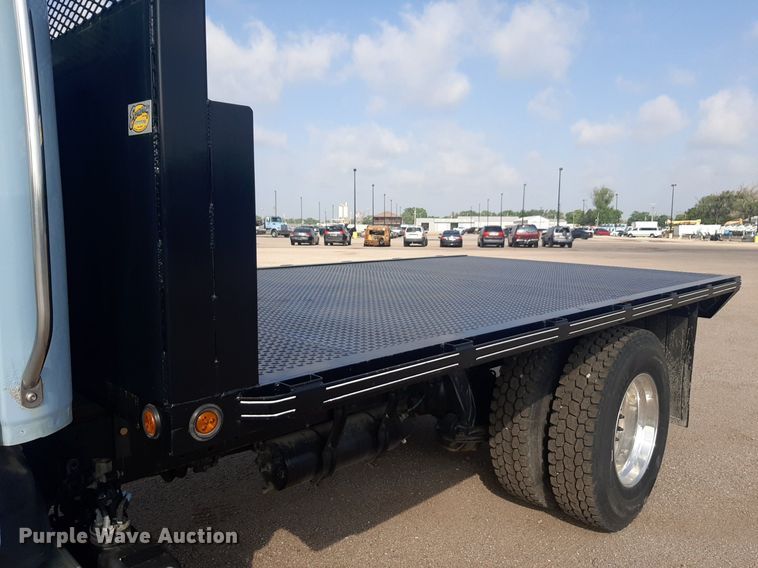 image for item DQ7112 2014 Freightliner  Business Class M2 flatbed truck