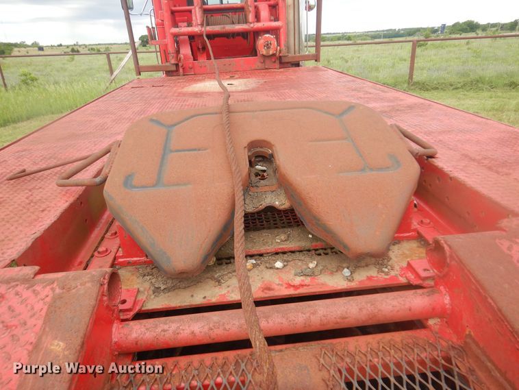 image for item DQ7114 1994 Western Star winch truck