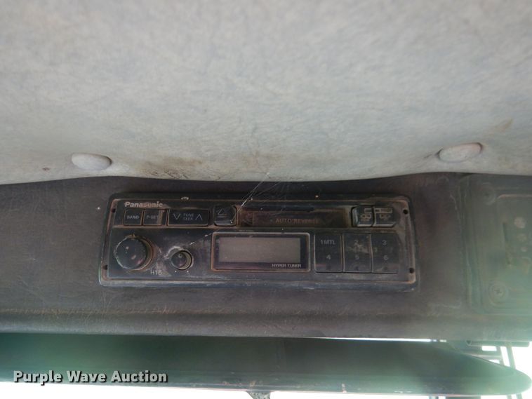 image for item DQ7114 1994 Western Star winch truck