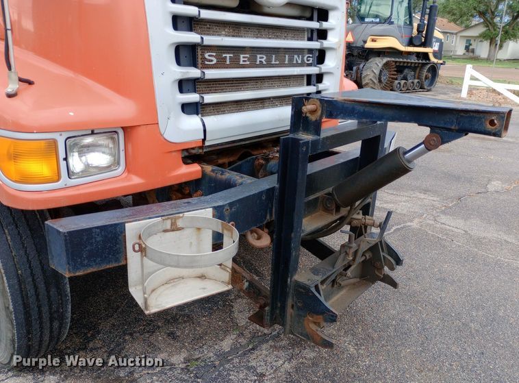 image for item DQ7120 2003 Sterling   LT7500 dump truck