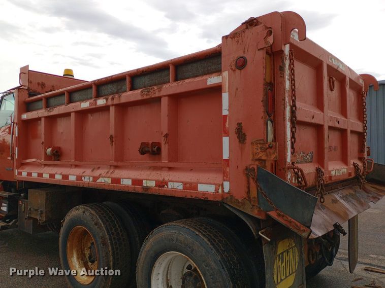 image for item DQ7120 2003 Sterling   LT7500 dump truck