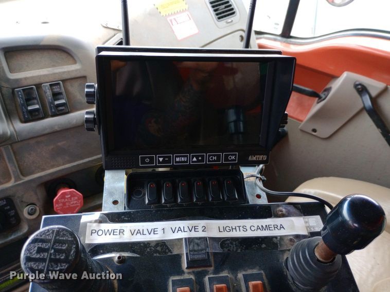 image for item DQ7120 2003 Sterling   LT7500 dump truck