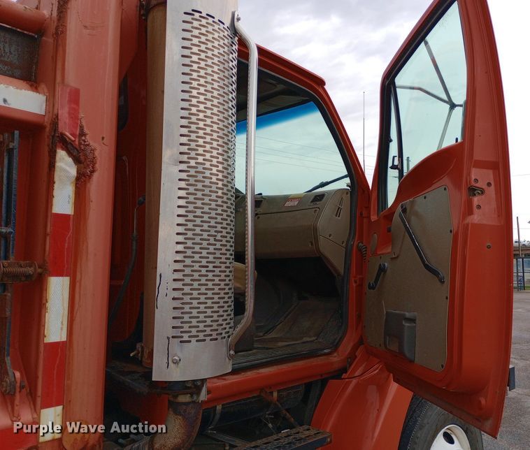 image for item DQ7120 2003 Sterling   LT7500 dump truck