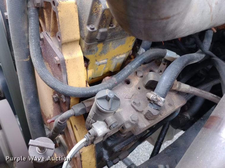 image for item DQ7120 2003 Sterling   LT7500 dump truck