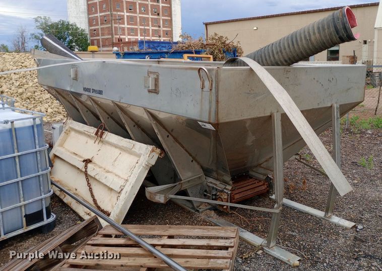 image for item DQ7120 2003 Sterling   LT7500 dump truck