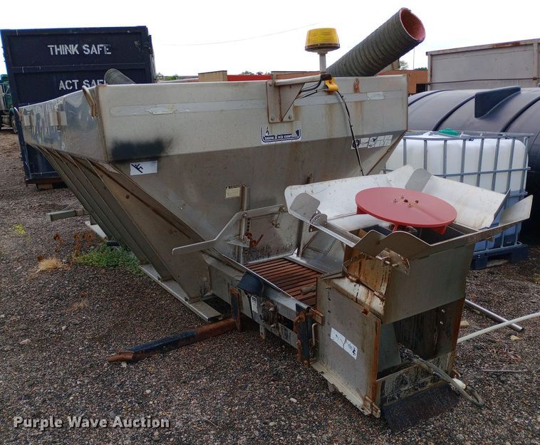 image for item DQ7120 2003 Sterling   LT7500 dump truck