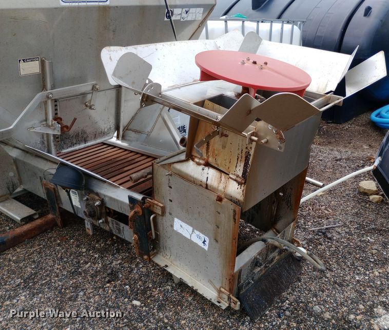 image for item DQ7120 2003 Sterling   LT7500 dump truck