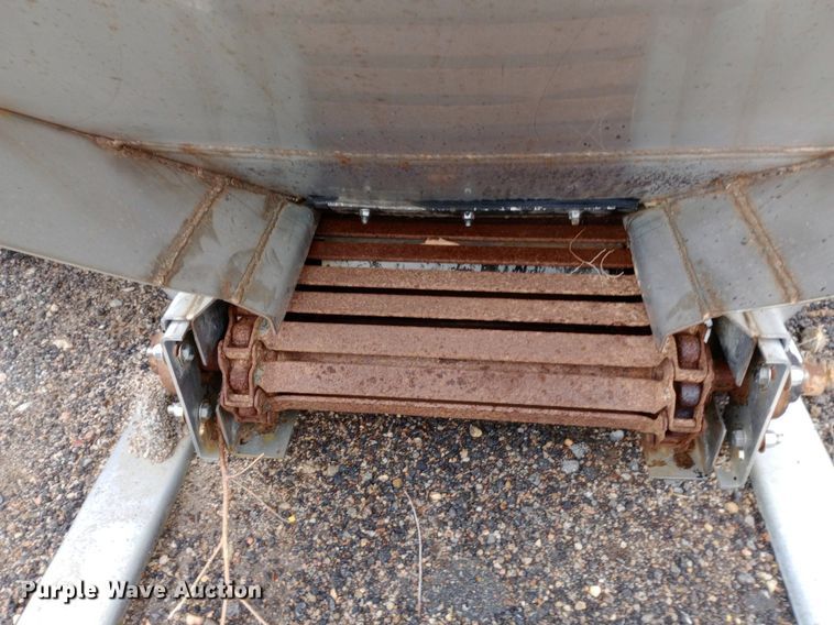 image for item DQ7120 2003 Sterling   LT7500 dump truck