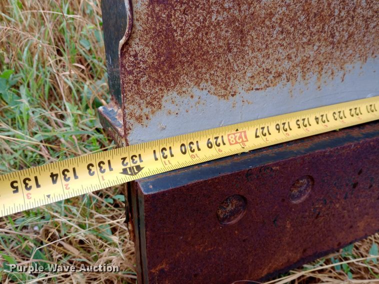 image for item DQ7120 2003 Sterling   LT7500 dump truck