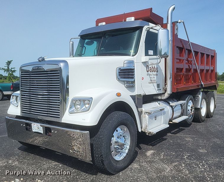 image for item DR4795 2013 Freightliner  Coronado SD dump truck
