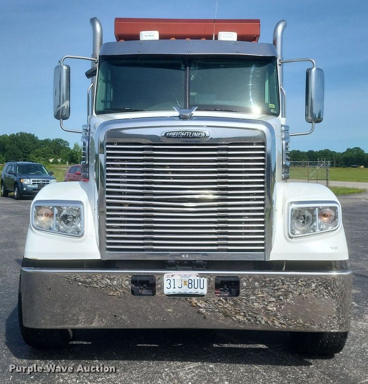 image for item DR4795 2013 Freightliner  Coronado SD dump truck