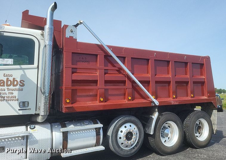 image for item DR4795 2013 Freightliner  Coronado SD dump truck