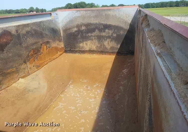 image for item DR4795 2013 Freightliner  Coronado SD dump truck