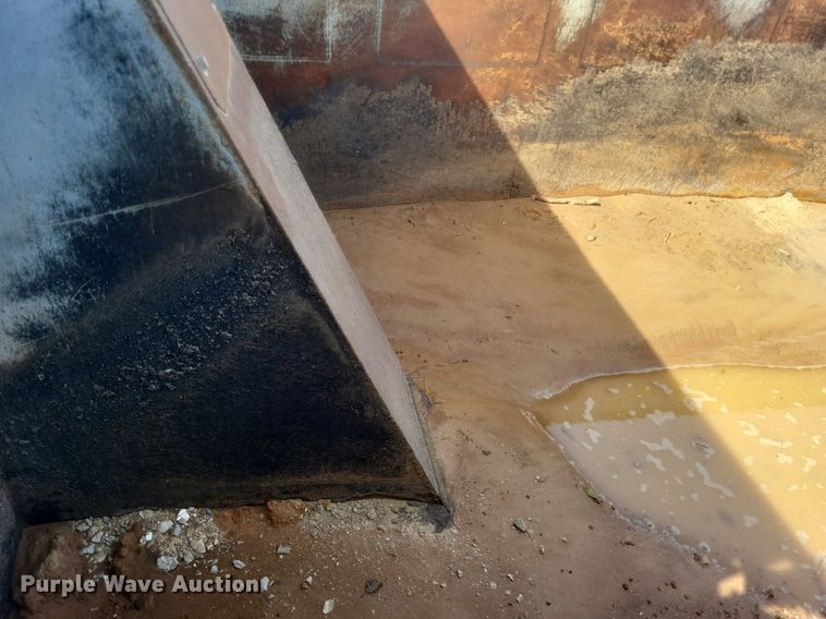 image for item DR4795 2013 Freightliner  Coronado SD dump truck