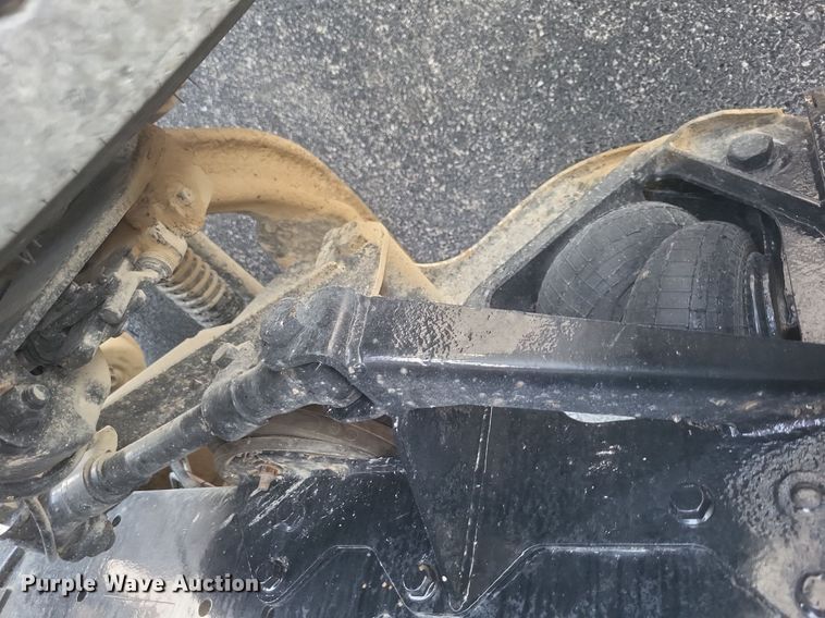 image for item DR4795 2013 Freightliner  Coronado SD dump truck