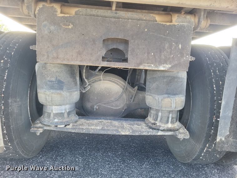 image for item DR4795 2013 Freightliner  Coronado SD dump truck