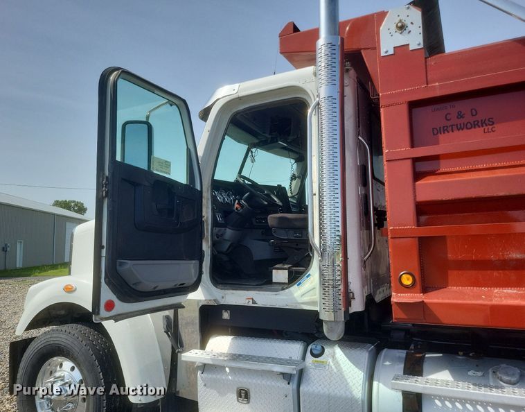 image for item DR4795 2013 Freightliner  Coronado SD dump truck