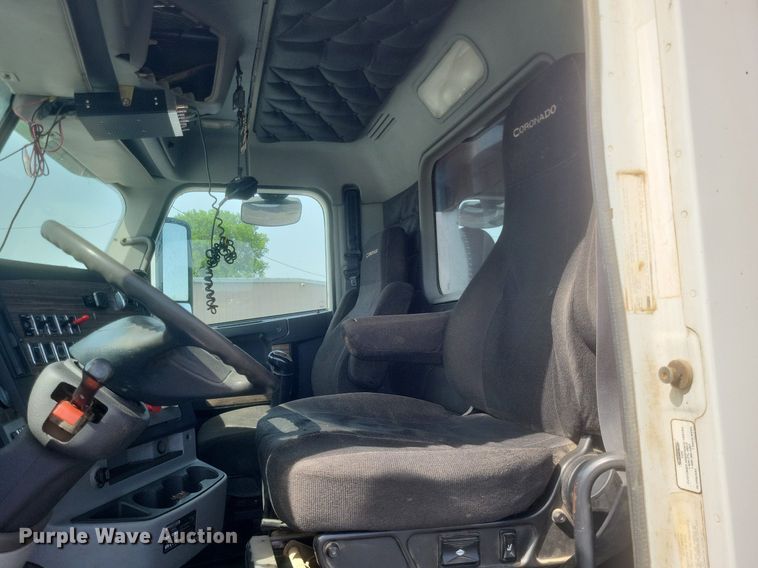 image for item DR4795 2013 Freightliner  Coronado SD dump truck