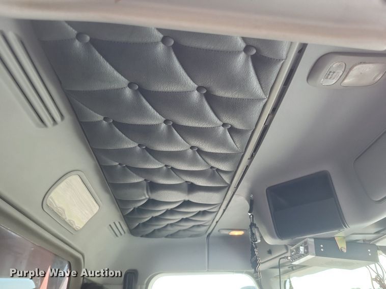 image for item DR4795 2013 Freightliner  Coronado SD dump truck