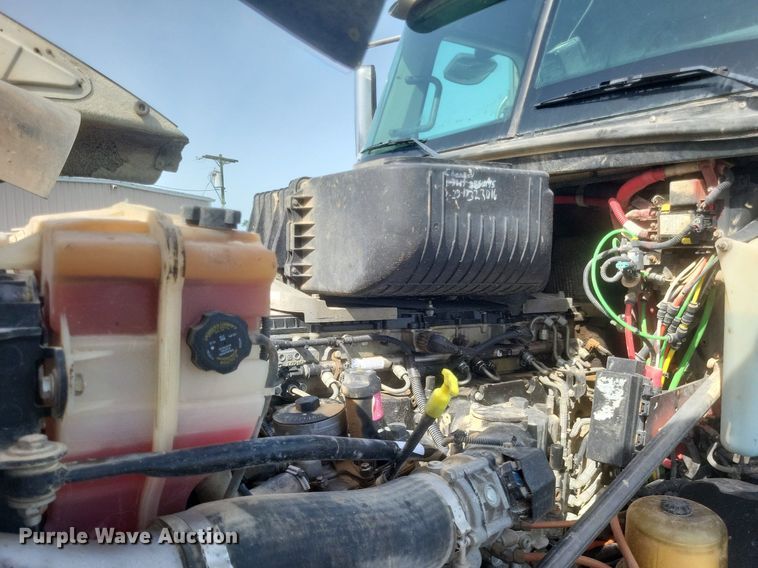 image for item DR4795 2013 Freightliner  Coronado SD dump truck