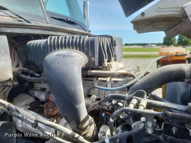 image for item DR4795 2013 Freightliner  Coronado SD dump truck