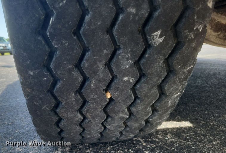 image for item DR4795 2013 Freightliner  Coronado SD dump truck