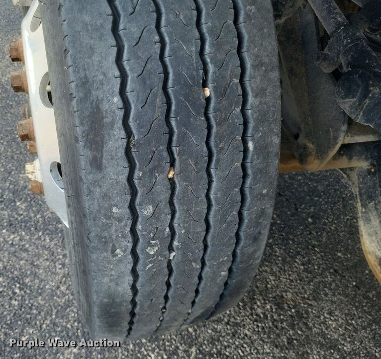 image for item DR4795 2013 Freightliner  Coronado SD dump truck