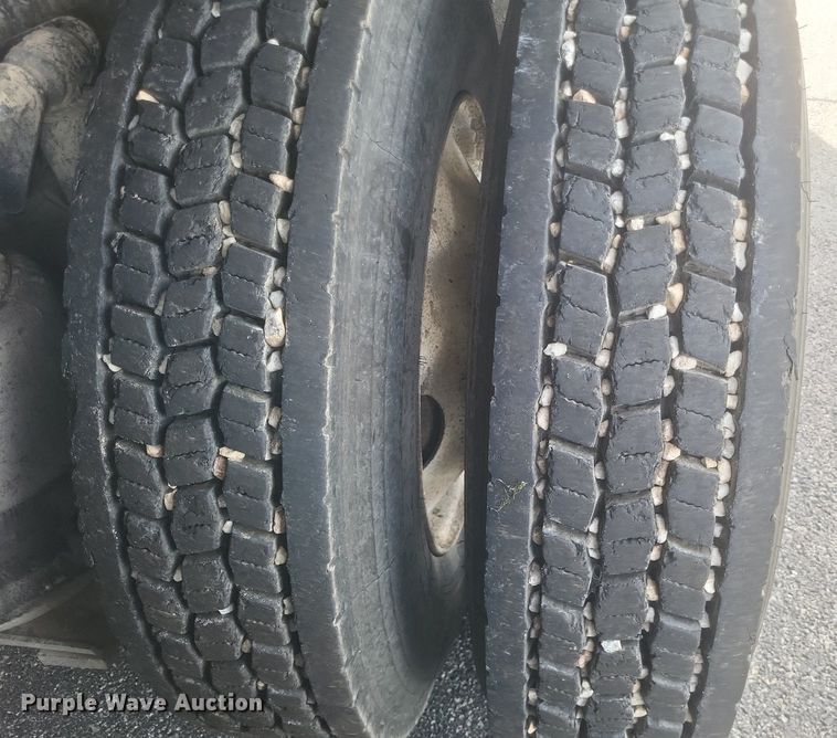 image for item DR4795 2013 Freightliner  Coronado SD dump truck